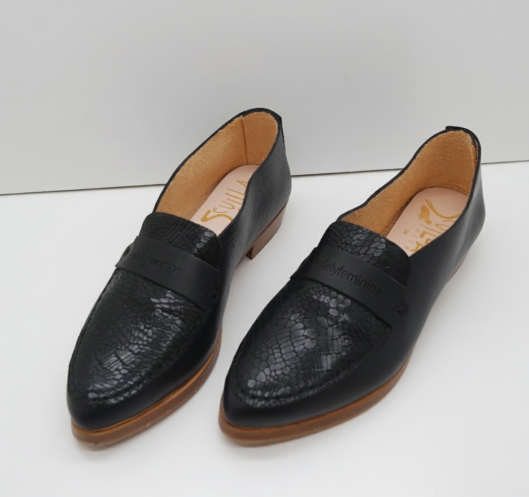 THE PENNY. BB NORI . BLACK SALAMANDER LAKE. BRASIL NERO MASK. BLACK THREAD. EDGE INKED.